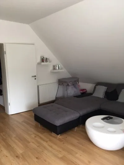 gemütliche 2- Zimmerwohnung in Lintorf - Wohnzimmer (3026)
