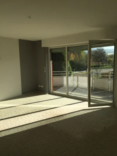 3-Zimmerwohnung in guter Lage von Bad Holzhausen…. - Wohnzimmer (3046)