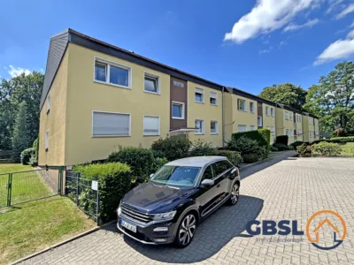 ETW mit Garage in ruhiger Sackgassenlage - Ansicht Nordost (3227)