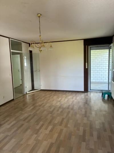 Angenehm Wohnen am Stadtrand… - Wohnzimmer (3023)